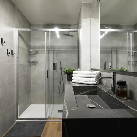 Moderno Centro Milano, Metro Loreto Appartamento